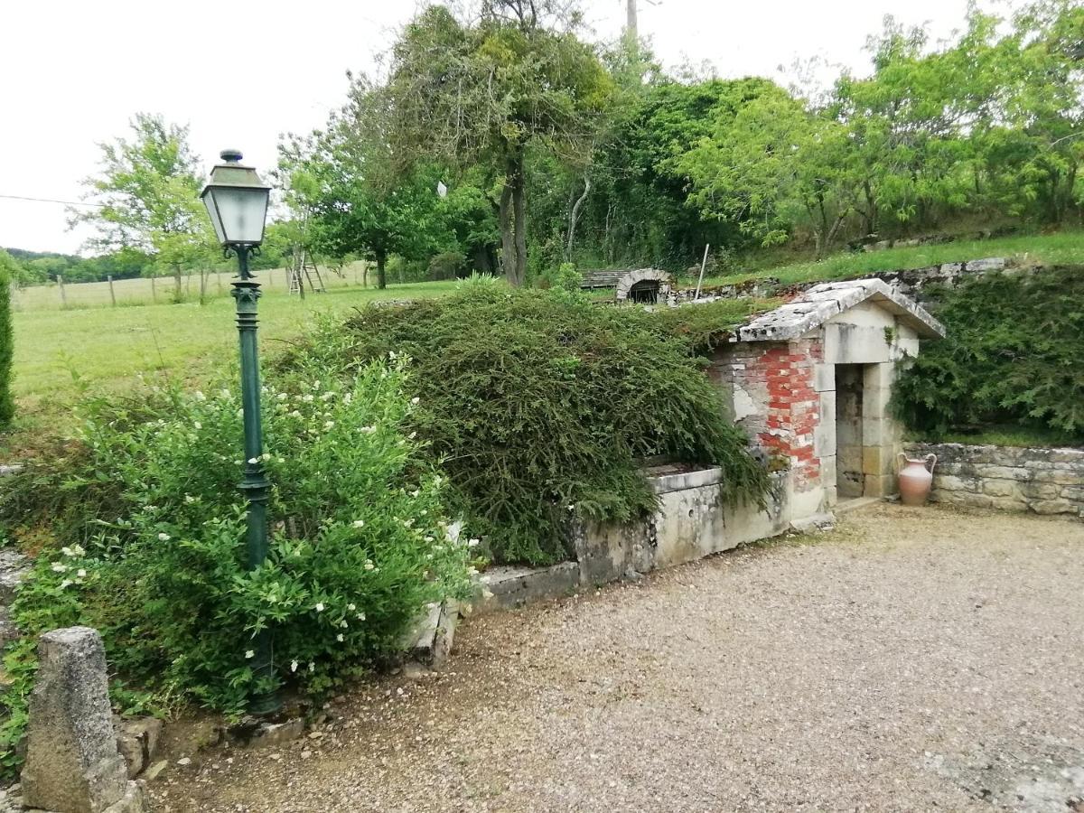 Gite Ancien Lavoir Viserny Exterior photo